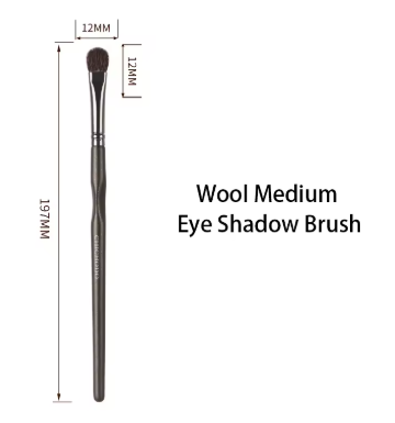 CHICHODO Wool Medium Eye Shadow Brush