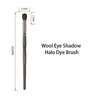 CHICHODO Wool Eye Shadow Halo Dye Brush